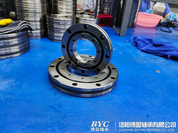 1630027621878869.jpg 交叉滾子軸承安裝方式.jpg