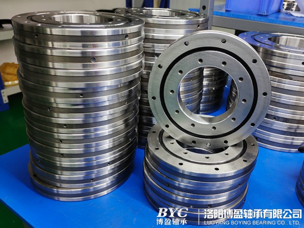 1630114911648262.jpg 交叉滾子軸承安裝.jpg